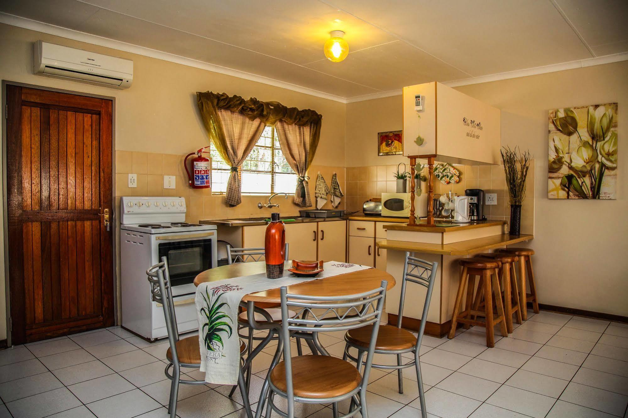 Aber Jetz Guesthouse Pongola Bagian luar foto